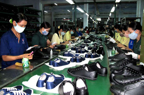 Nơi cung cấp giày dép sỉ giá tại xưởng không phải ai cũng biết